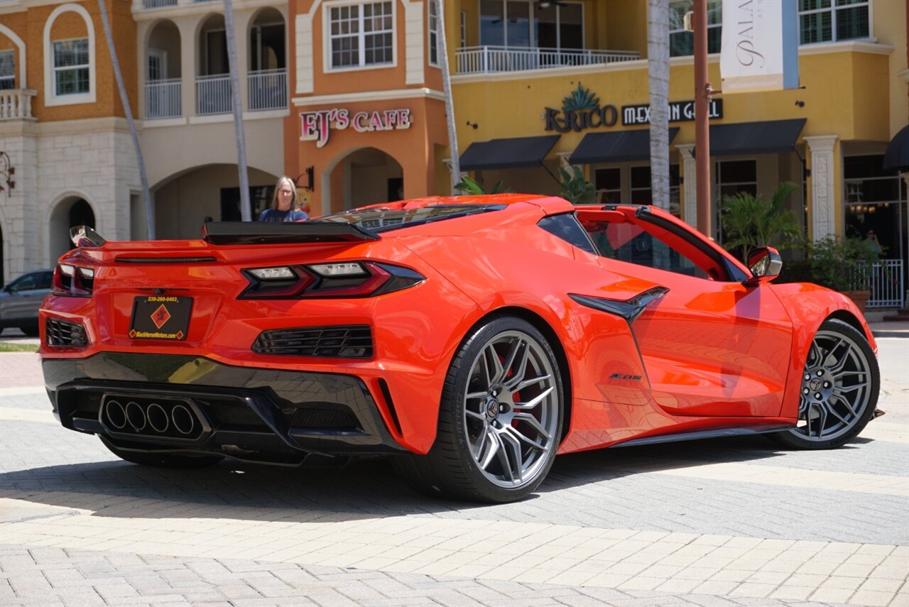 2024 Chevrolet Corvette Z06   - Photo 34 - Naples, FL 34104