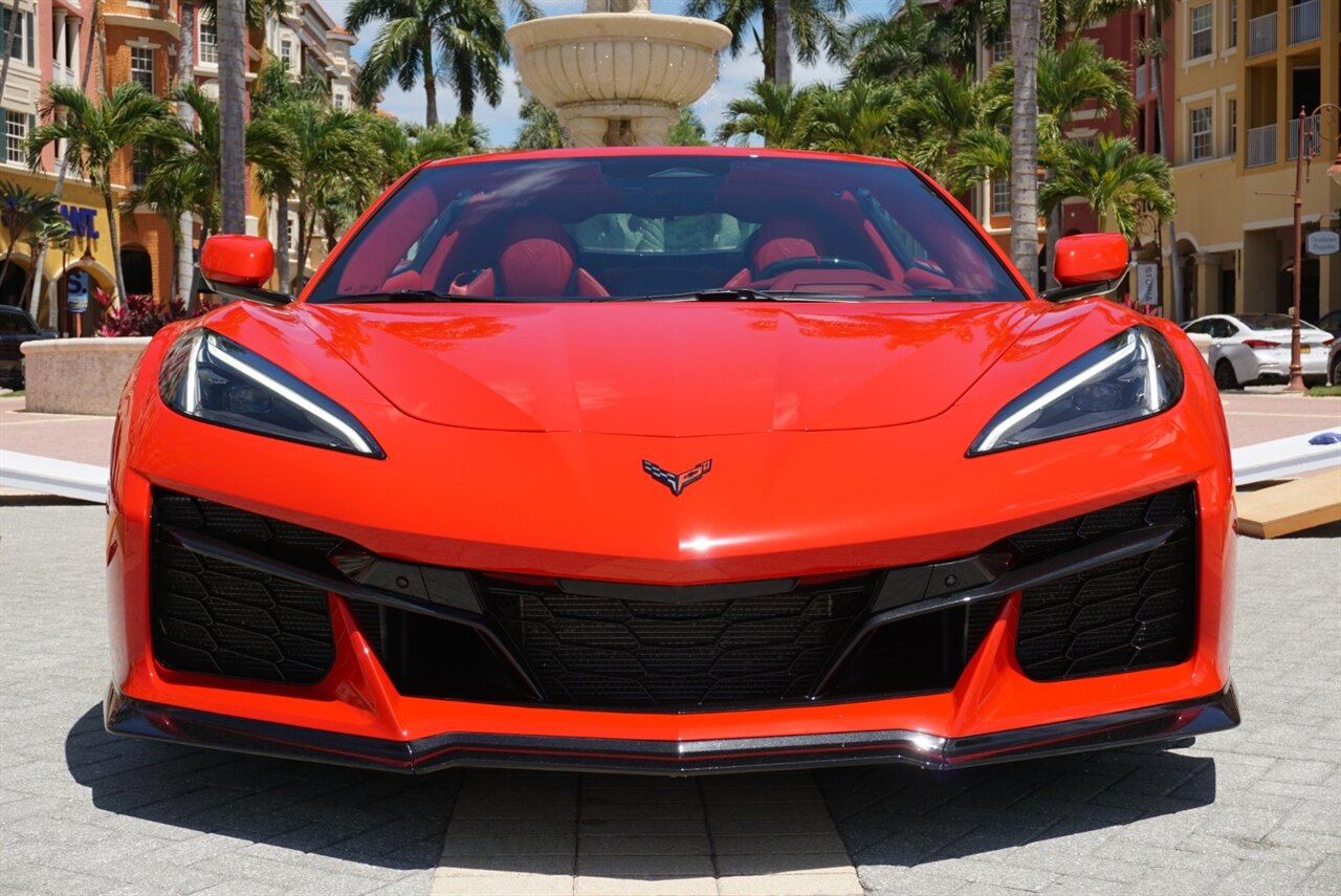 2024 Chevrolet Corvette Z06   - Photo 8 - Naples, FL 34104