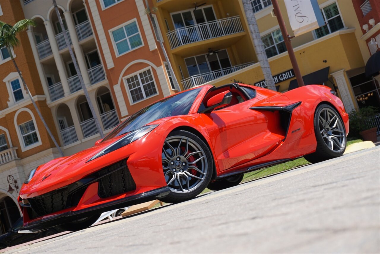 2024 Chevrolet Corvette Z06   - Photo 66 - Naples, FL 34104