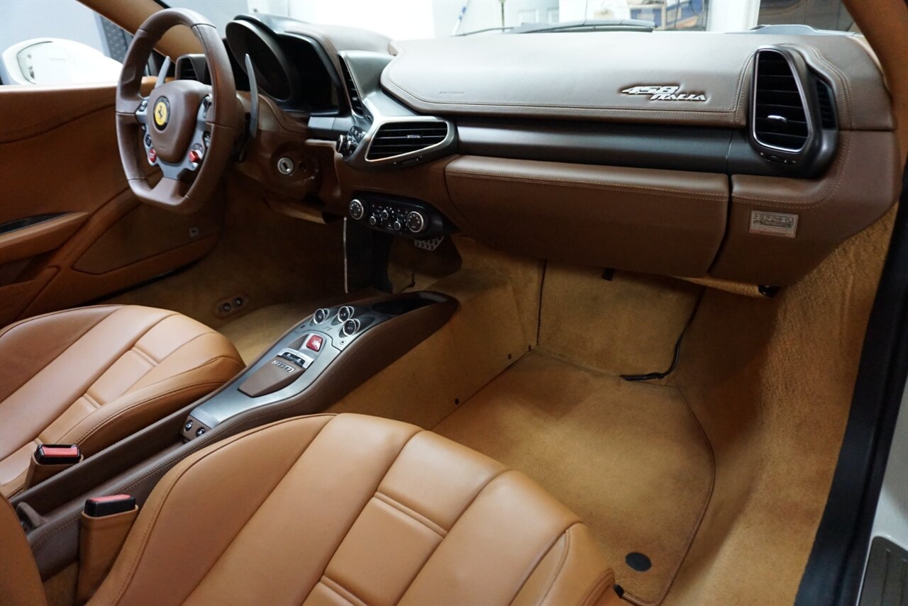 2010 Ferrari 458 Italia   - Photo 21 - Naples, FL 34104