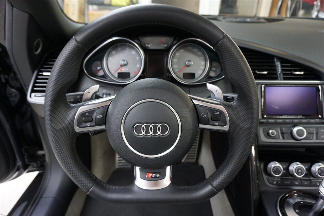 2015 Audi R8 4.2 quattro Spyder   - Photo 12 - Naples, FL 34104