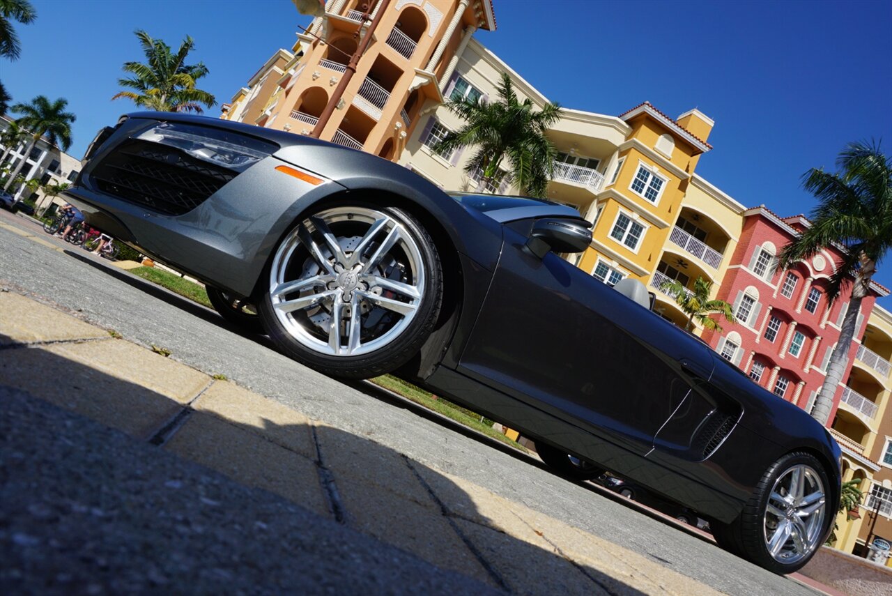 2015 Audi R8 4.2 quattro Spyder   - Photo 56 - Naples, FL 34104