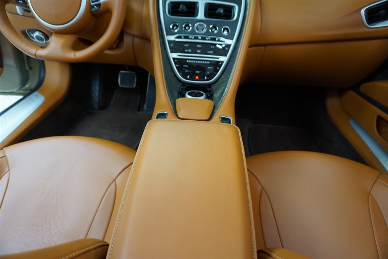 2019 Aston Martin DB11 Volante   - Photo 20 - Naples, FL 34104