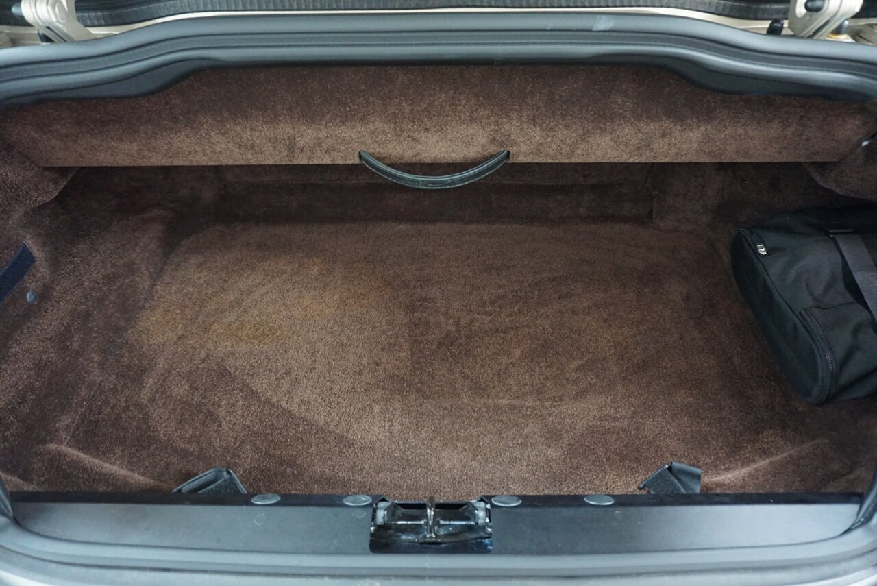 2019 Aston Martin DB11 Volante   - Photo 25 - Naples, FL 34104