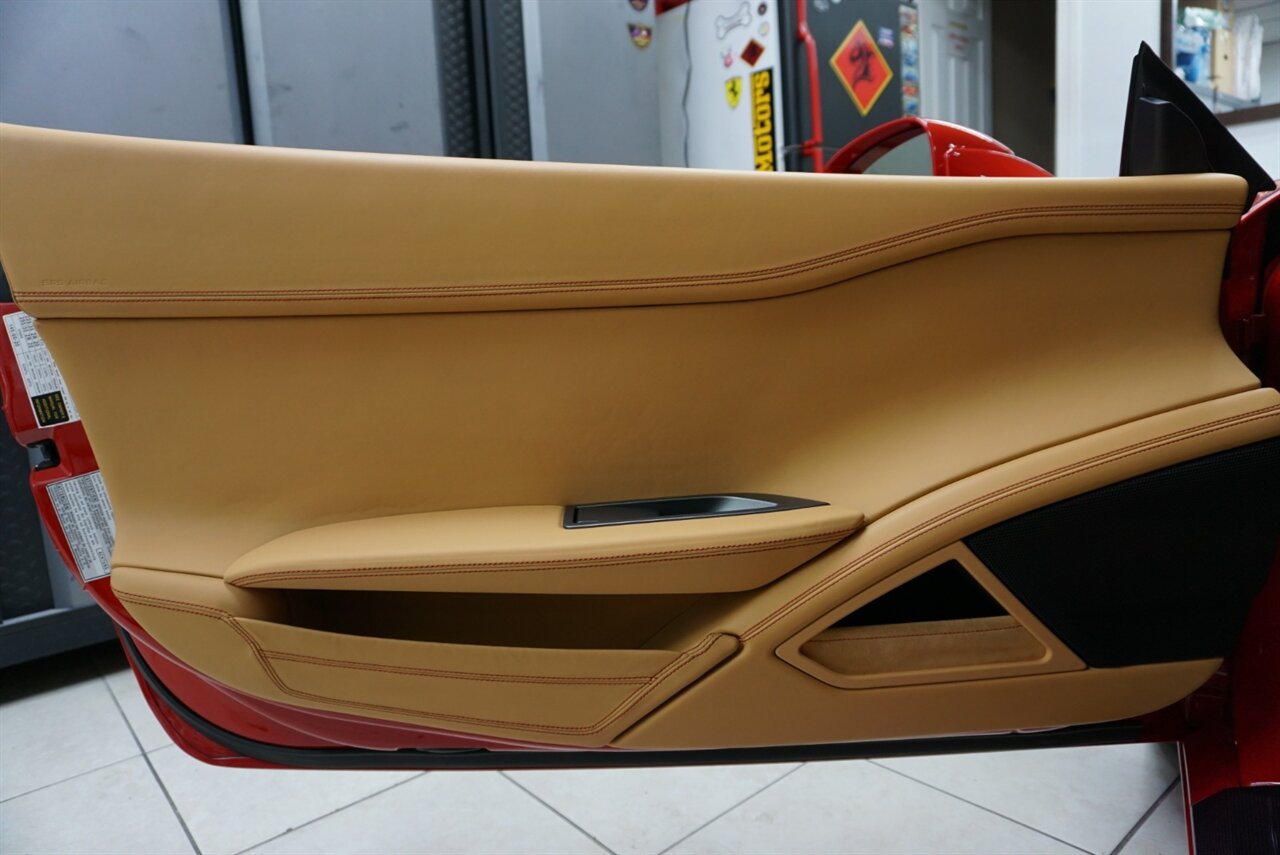 2010 Ferrari 458 Italia   - Photo 10 - Naples, FL 34104