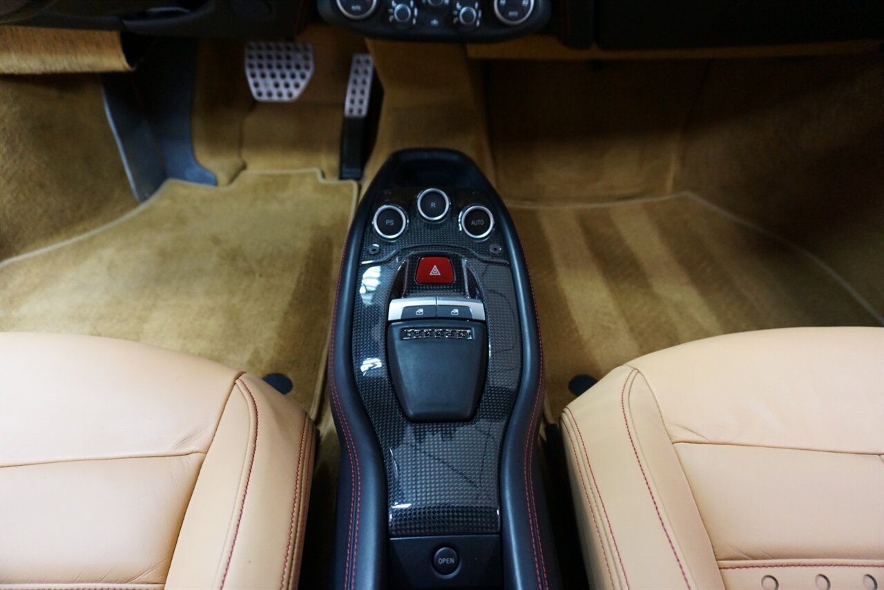 2010 Ferrari 458 Italia   - Photo 17 - Naples, FL 34104