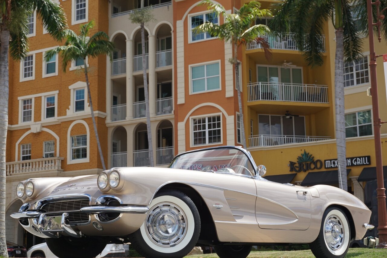 1961 Chevrolet Corvette 283 cu in. 270 HP   - Photo 31 - Naples, FL 34104