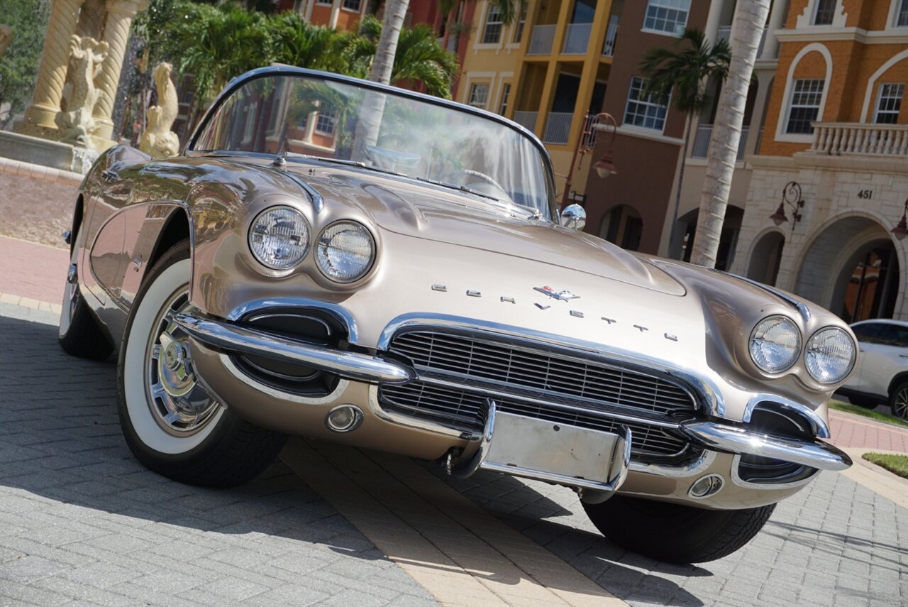 1961 Chevrolet Corvette 283 cu in. 270 HP   - Photo 61 - Naples, FL 34104