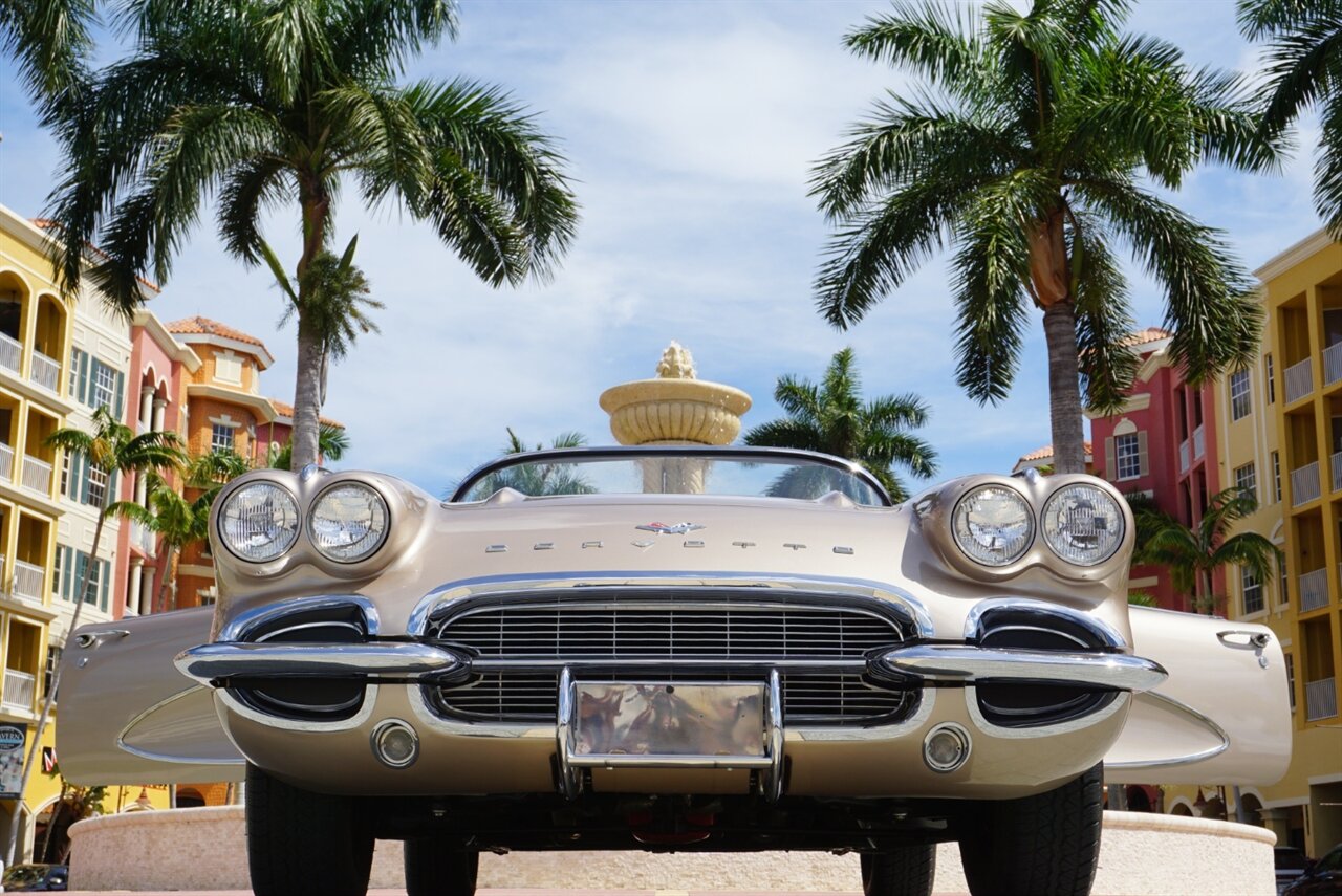 1961 Chevrolet Corvette 283 cu in. 270 HP   - Photo 27 - Naples, FL 34104