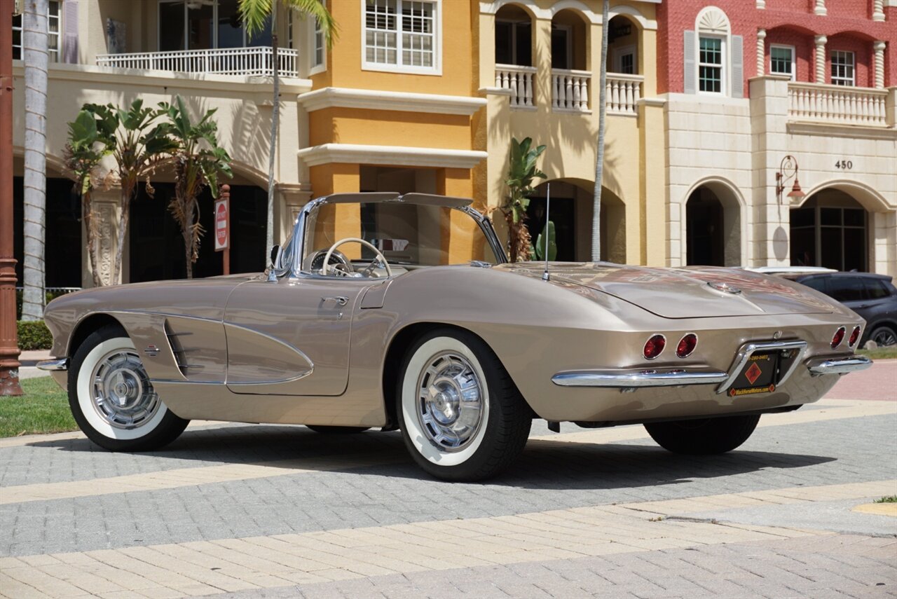 1961 Chevrolet Corvette 283 cu in. 270 HP   - Photo 59 - Naples, FL 34104