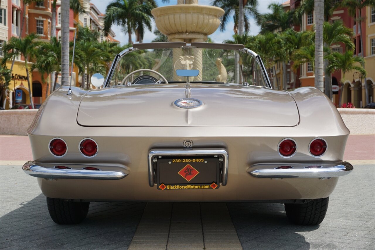 1961 Chevrolet Corvette 283 cu in. 270 HP   - Photo 38 - Naples, FL 34104