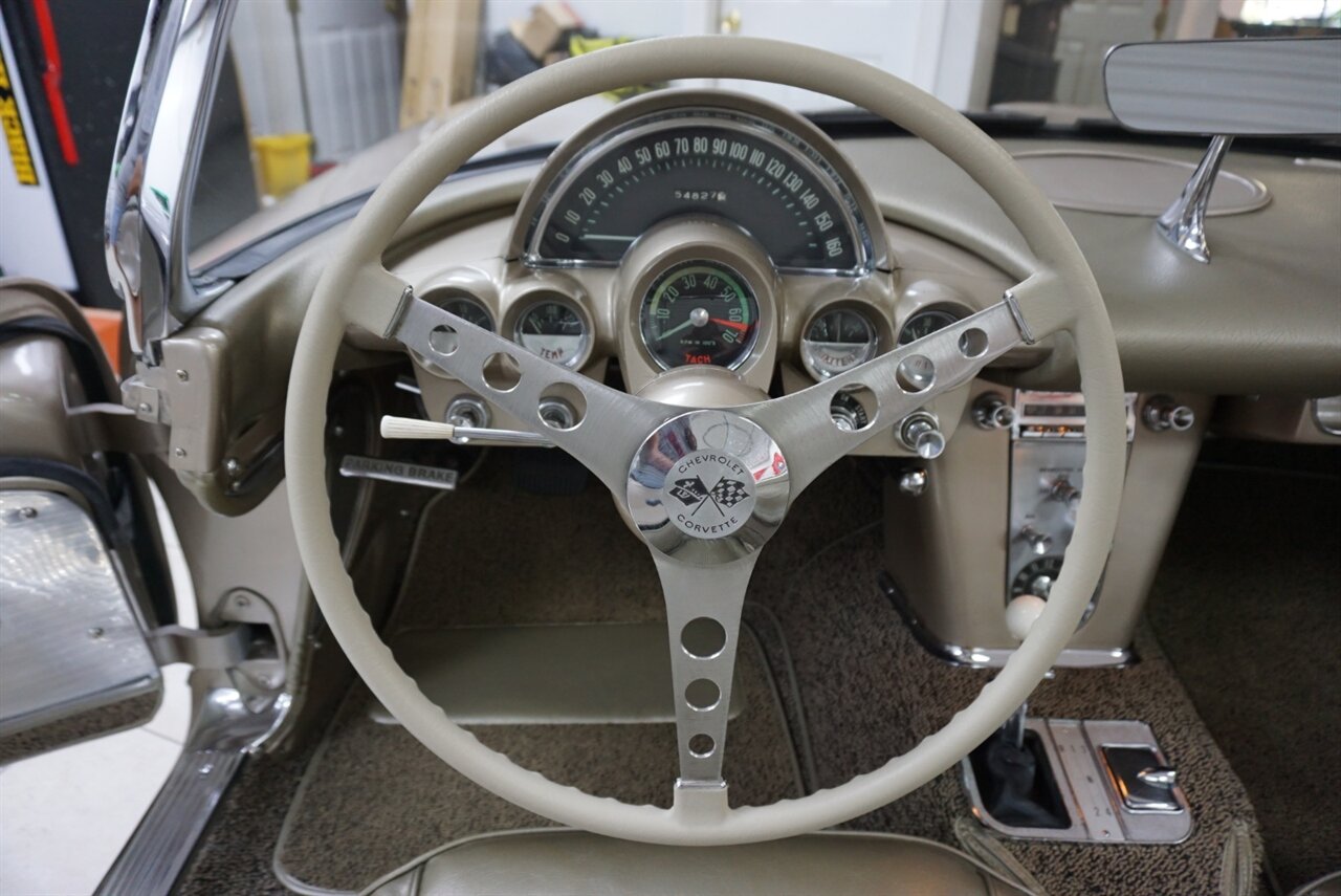 1961 Chevrolet Corvette 283 cu in. 270 HP   - Photo 13 - Naples, FL 34104