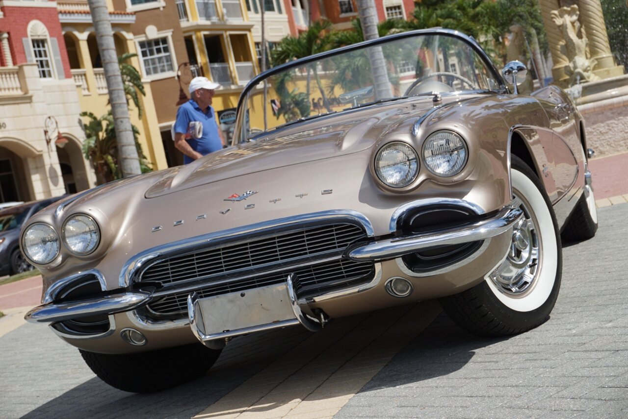 1961 Chevrolet Corvette 283 cu in. 270 HP   - Photo 65 - Naples, FL 34104