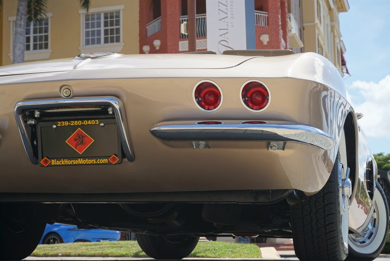 1961 Chevrolet Corvette 283 cu in. 270 HP   - Photo 39 - Naples, FL 34104