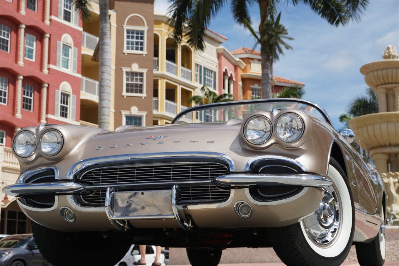 1961 Chevrolet Corvette 283 cu in. 270 HP   - Photo 52 - Naples, FL 34104