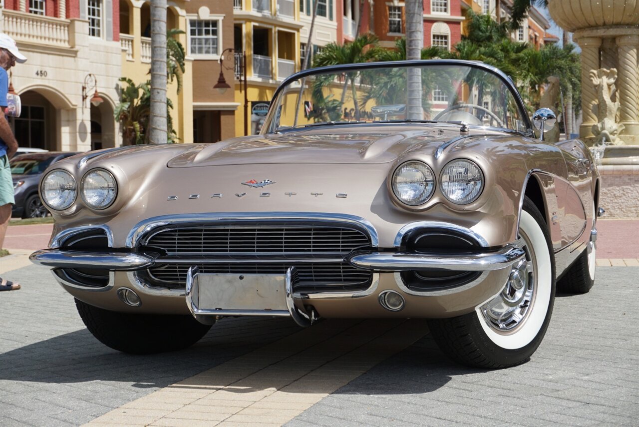 1961 Chevrolet Corvette 283 cu in. 270 HP   - Photo 41 - Naples, FL 34104