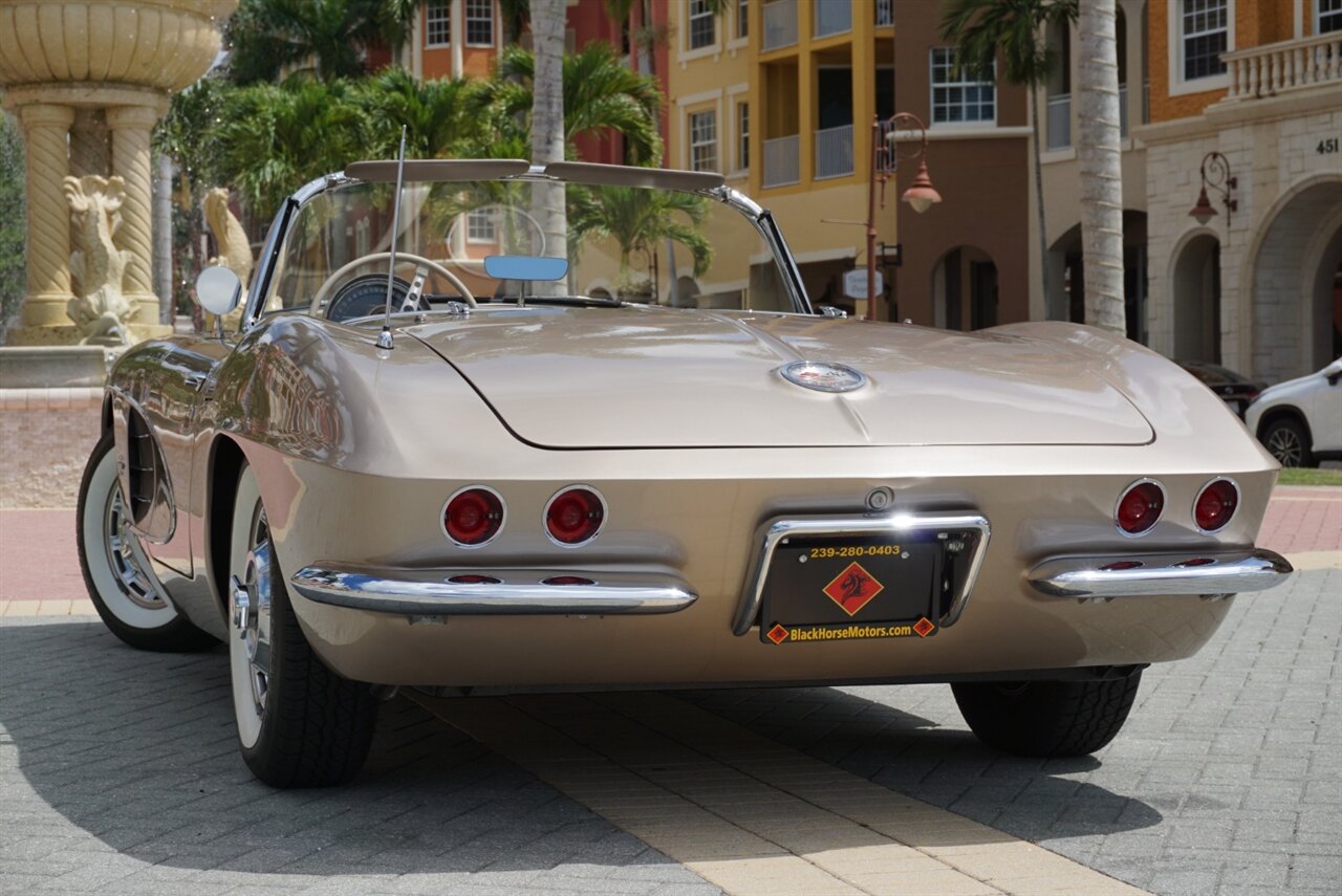 1961 Chevrolet Corvette 283 cu in. 270 HP   - Photo 43 - Naples, FL 34104