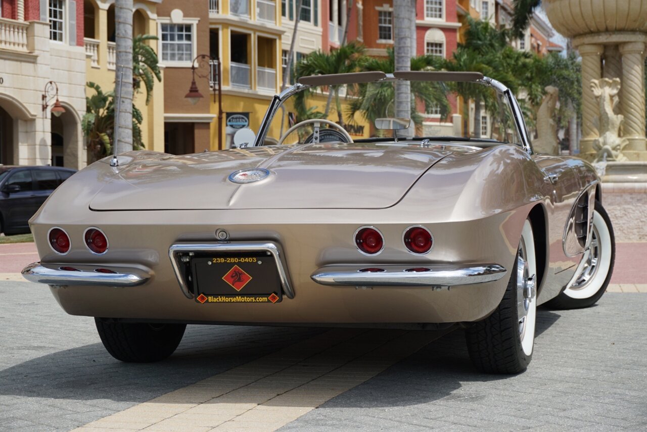 1961 Chevrolet Corvette 283 cu in. 270 HP   - Photo 47 - Naples, FL 34104