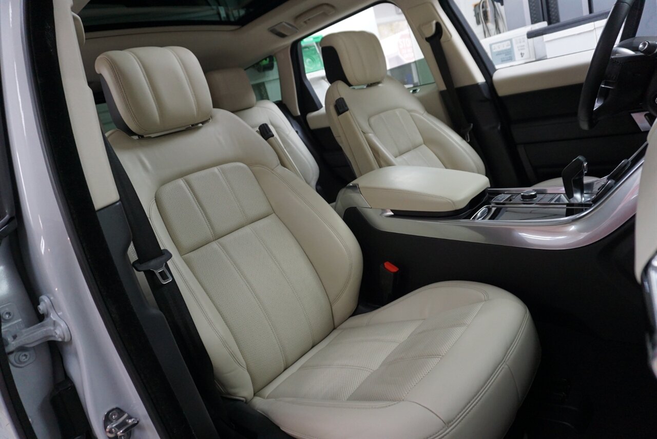 2019 Land Rover Range Rover Sport HSE   - Photo 21 - Naples, FL 34104