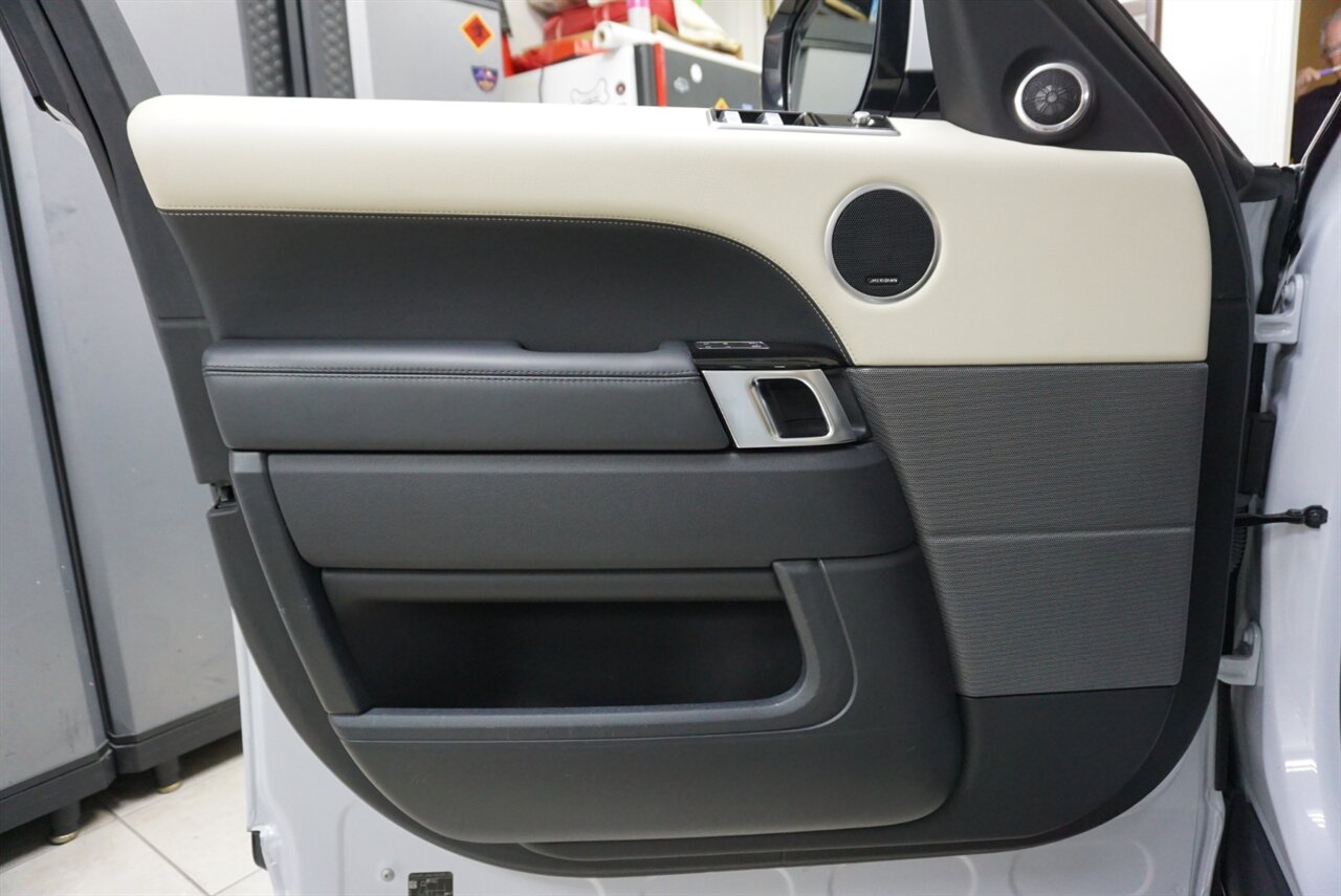 2019 Land Rover Range Rover Sport HSE   - Photo 10 - Naples, FL 34104