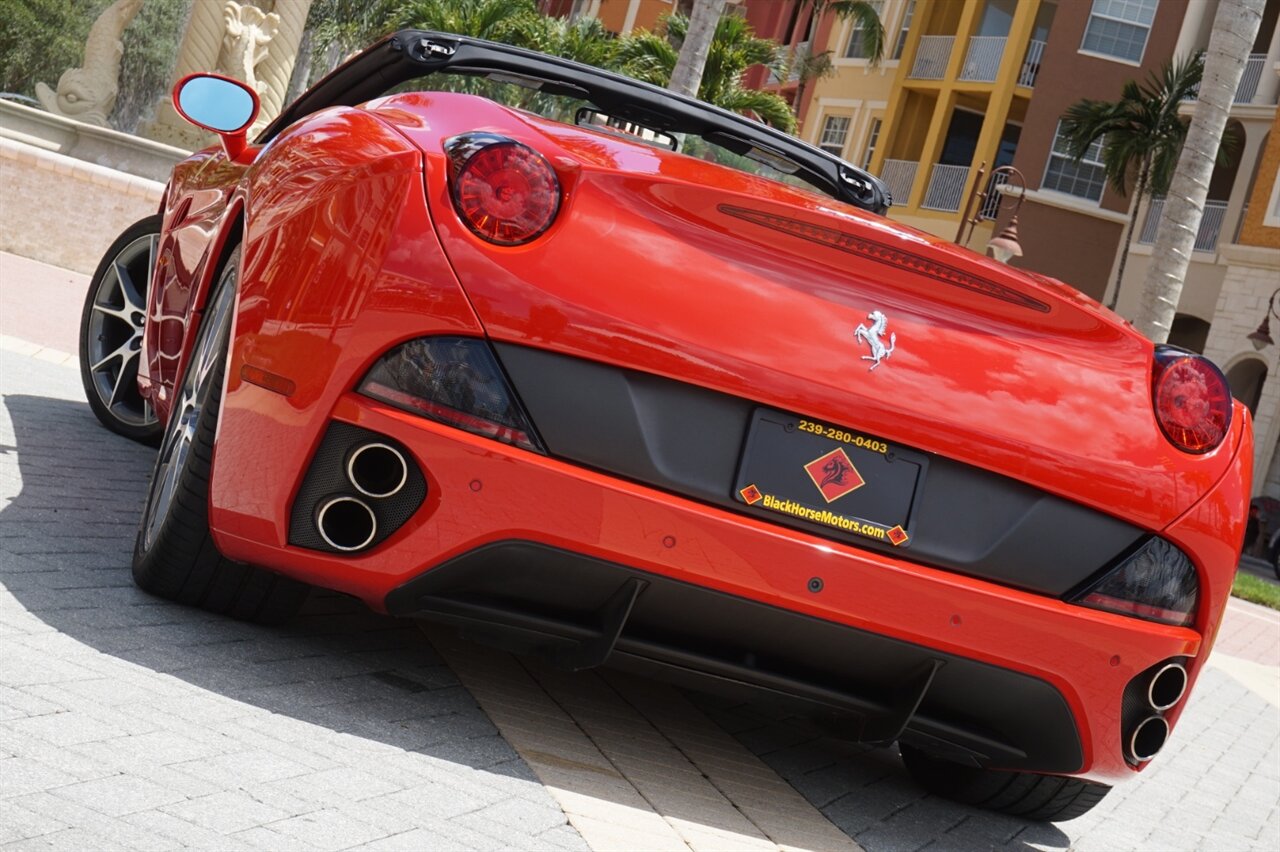 2012 Ferrari California   - Photo 63 - Naples, FL 34104