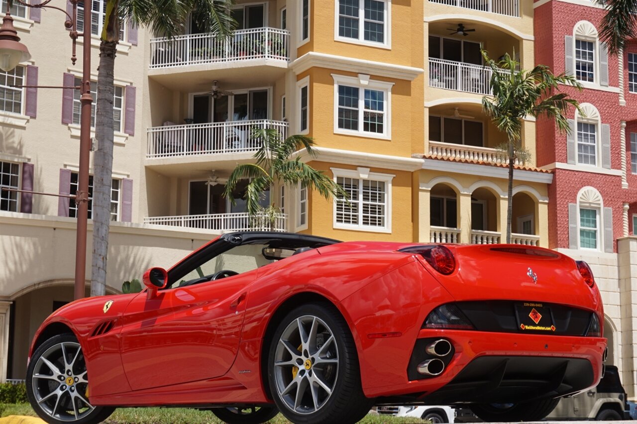 2012 Ferrari California   - Photo 60 - Naples, FL 34104