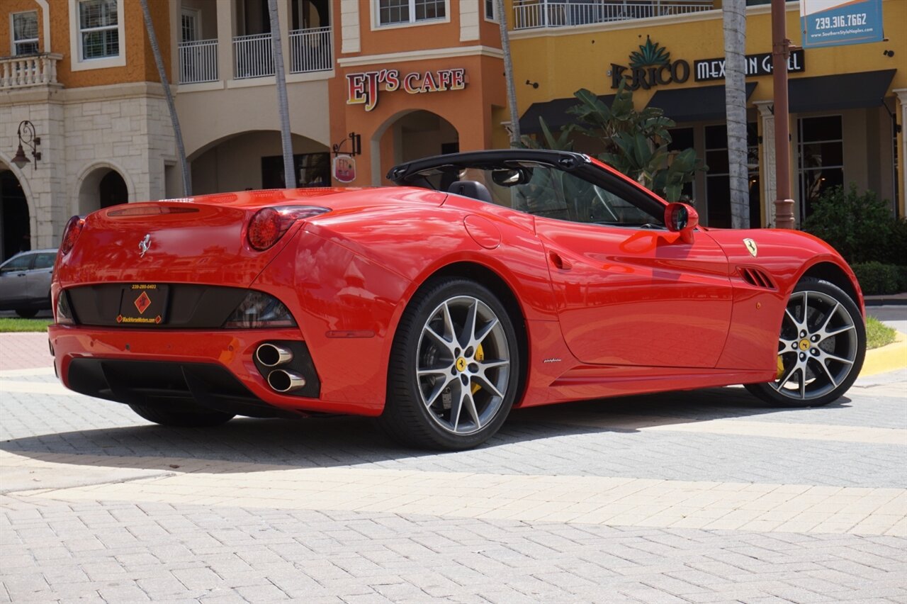 2012 Ferrari California   - Photo 35 - Naples, FL 34104