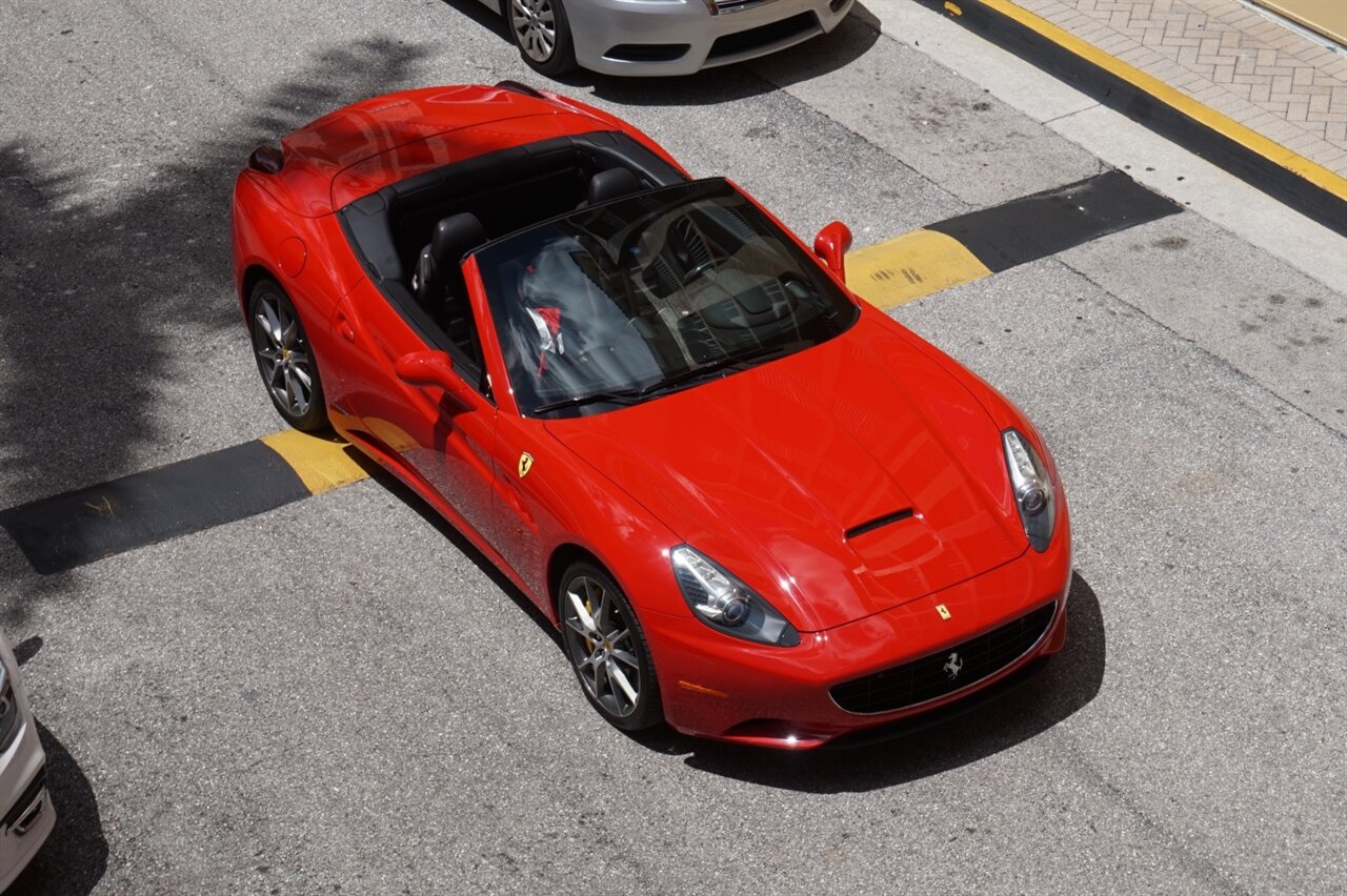 2012 Ferrari California   - Photo 55 - Naples, FL 34104