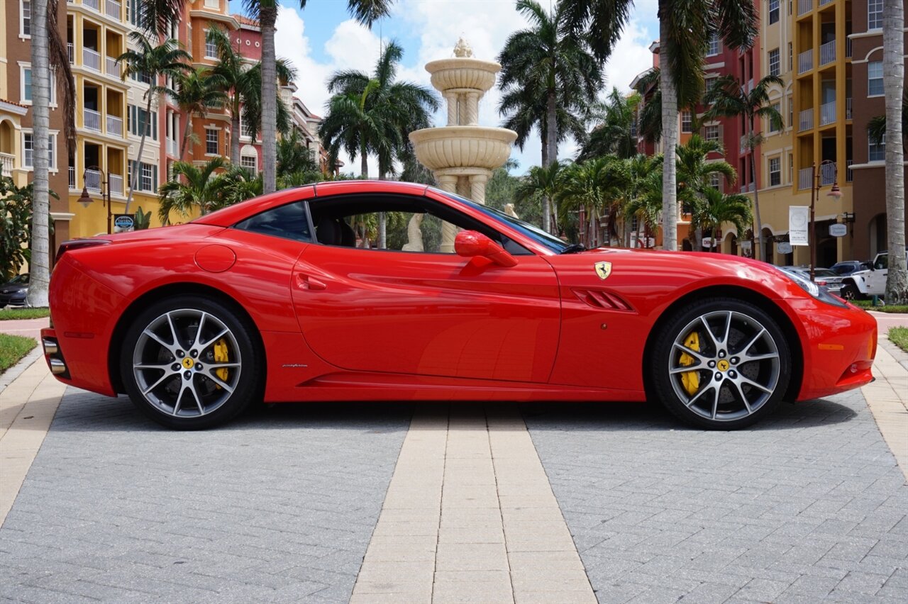 2012 Ferrari California   - Photo 3 - Naples, FL 34104