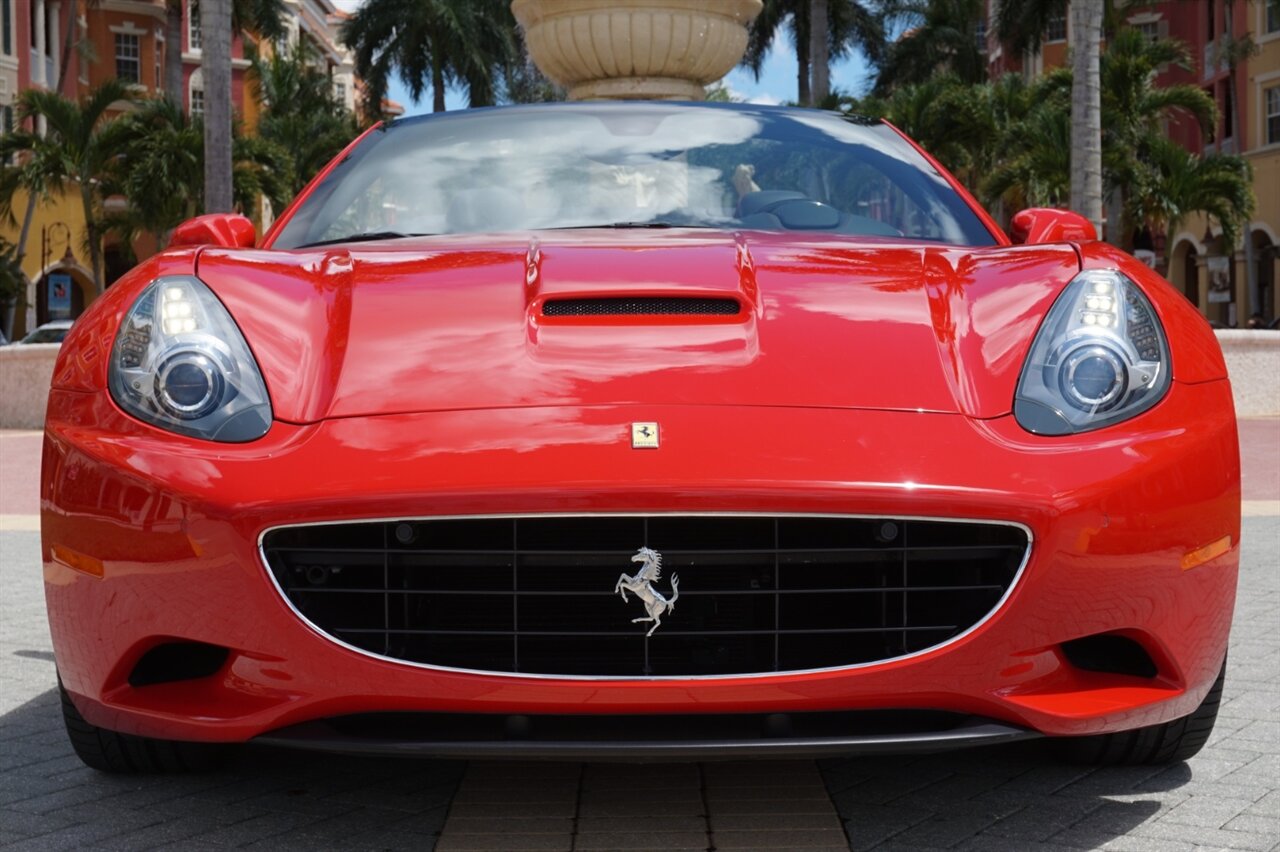 2012 Ferrari California   - Photo 8 - Naples, FL 34104