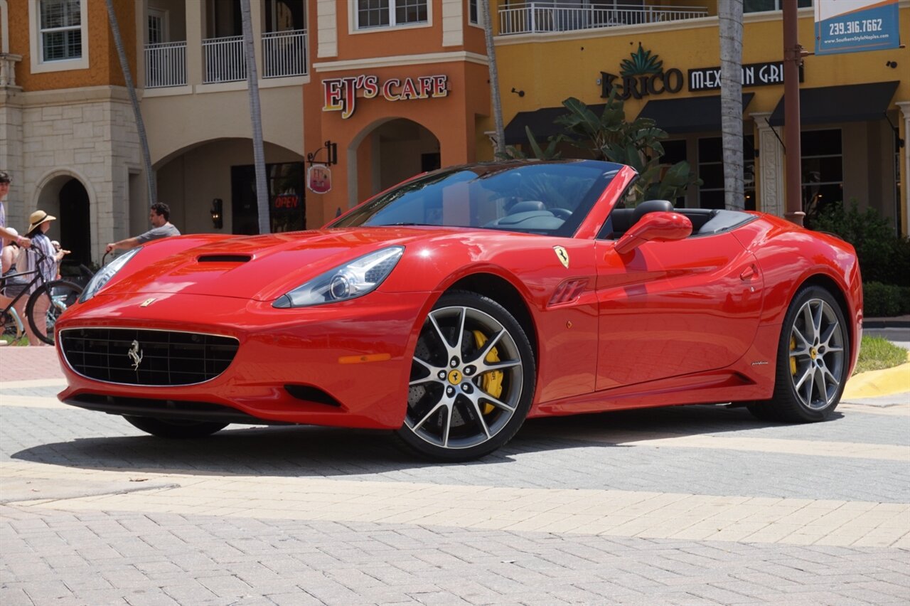 2012 Ferrari California   - Photo 9 - Naples, FL 34104