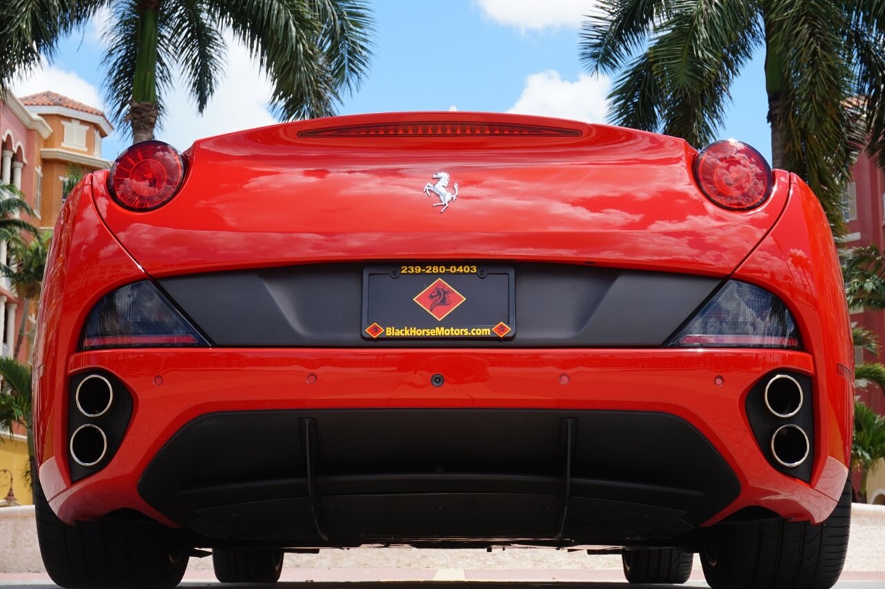 2012 Ferrari California   - Photo 51 - Naples, FL 34104