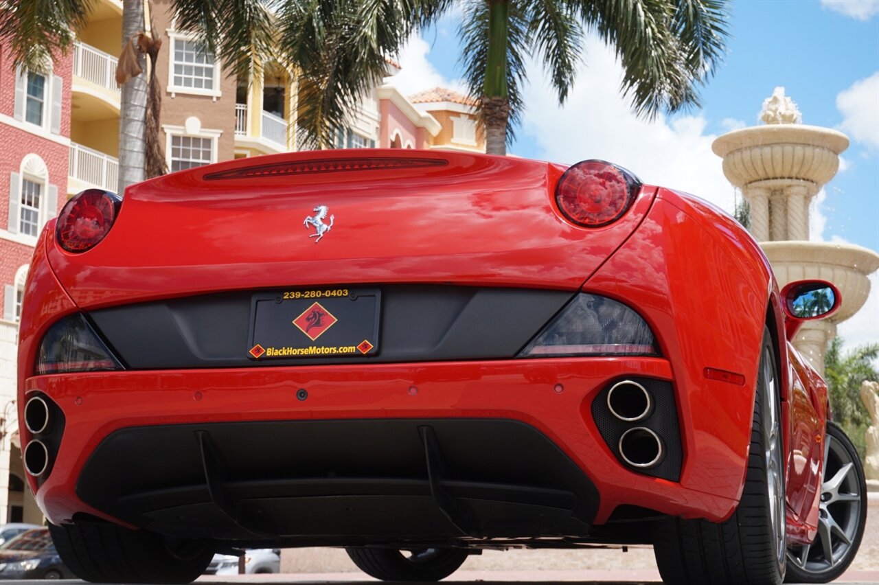 2012 Ferrari California   - Photo 52 - Naples, FL 34104