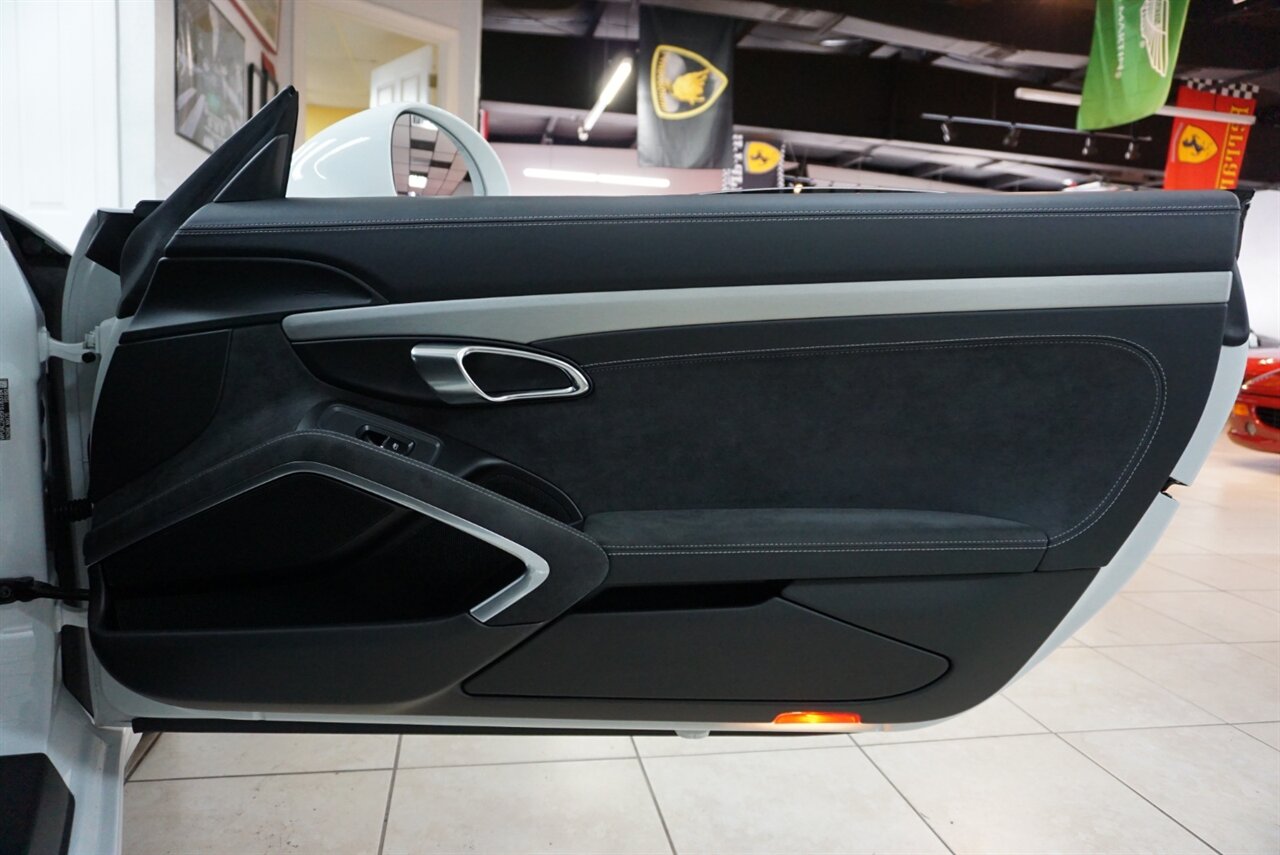 2015 Porsche 911 GT3 - Photo 23 - Naples, FL 34104