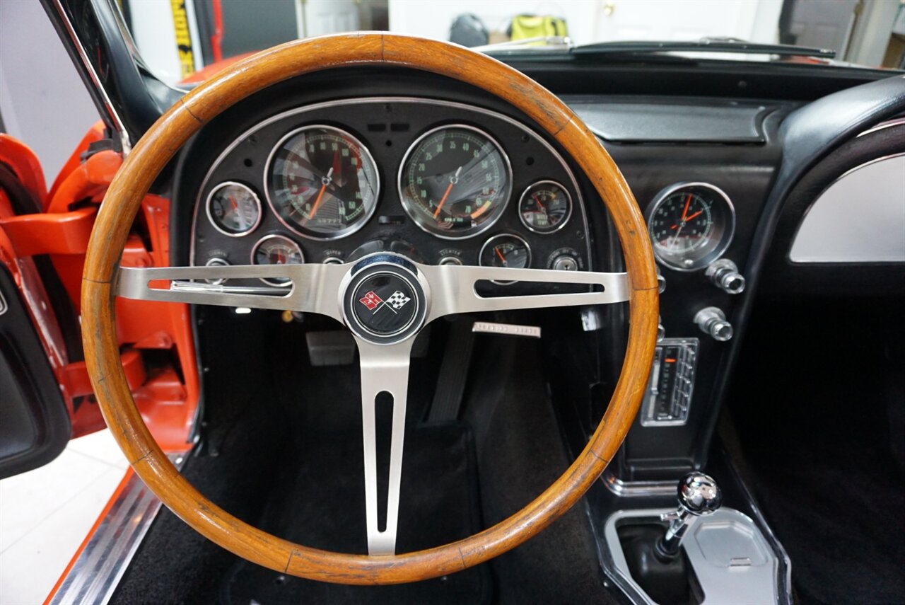 1965 Chevrolet Corvette   - Photo 13 - Naples, FL 34104