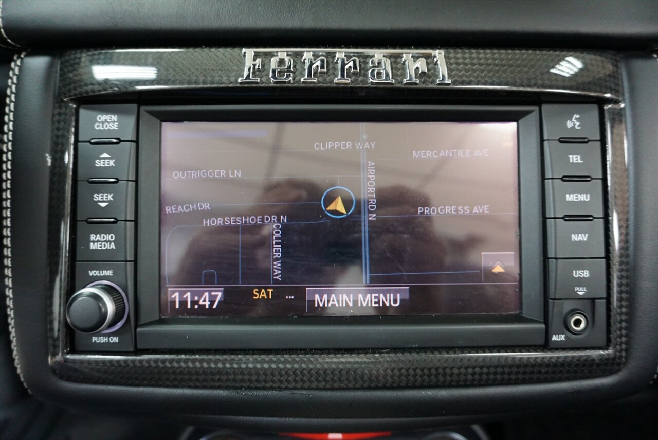 2014 Ferrari California   - Photo 16 - Naples, FL 34104