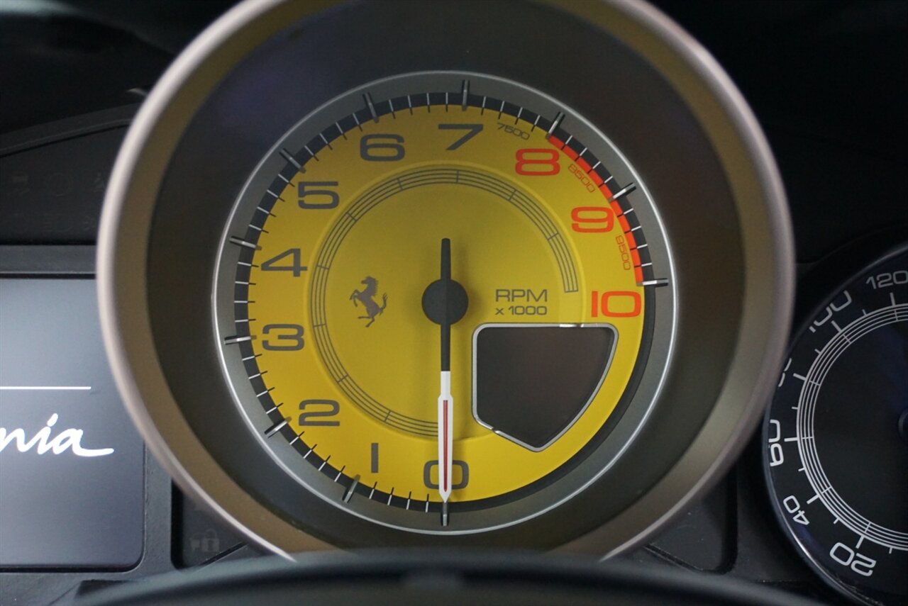 2014 Ferrari California   - Photo 31 - Naples, FL 34104