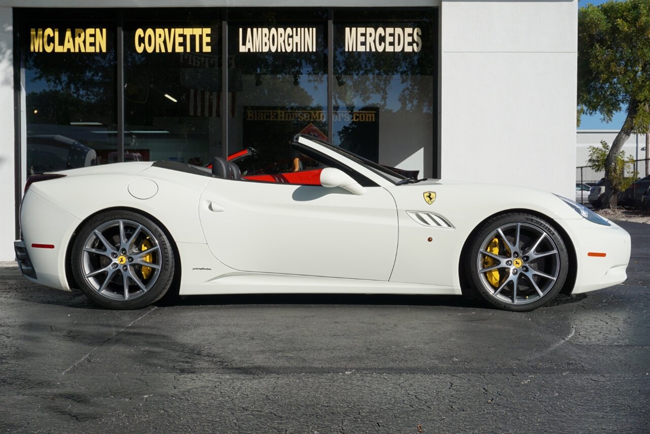 2014 Ferrari California   - Photo 29 - Naples, FL 34104