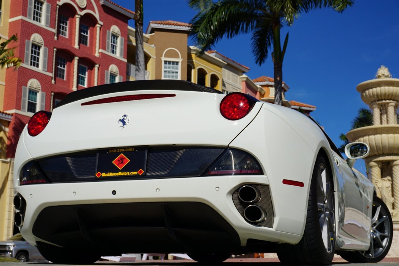 2014 Ferrari California   - Photo 53 - Naples, FL 34104