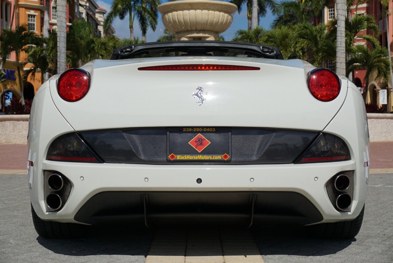 2014 Ferrari California   - Photo 41 - Naples, FL 34104