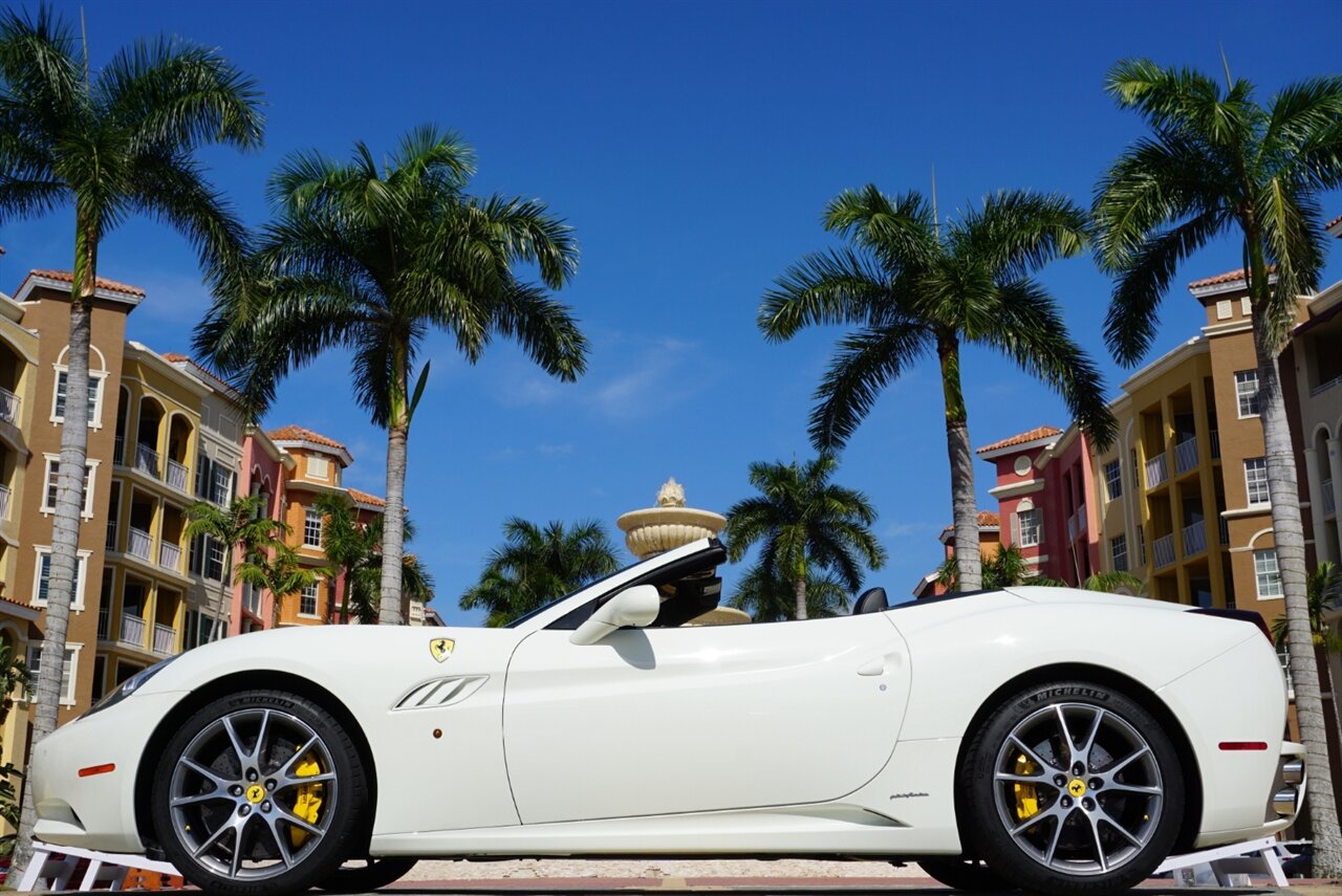 2014 Ferrari California   - Photo 31 - Naples, FL 34104
