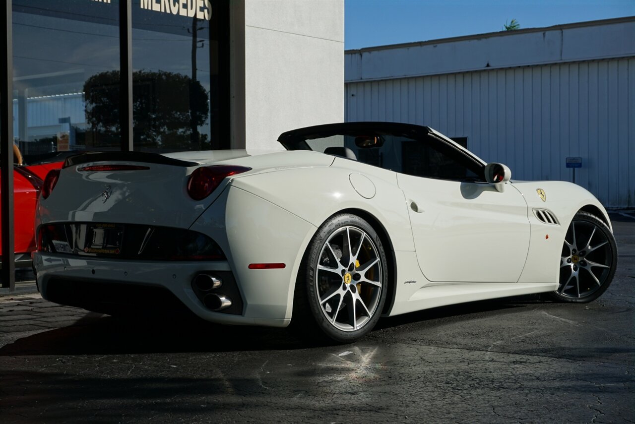 2014 Ferrari California   - Photo 30 - Naples, FL 34104