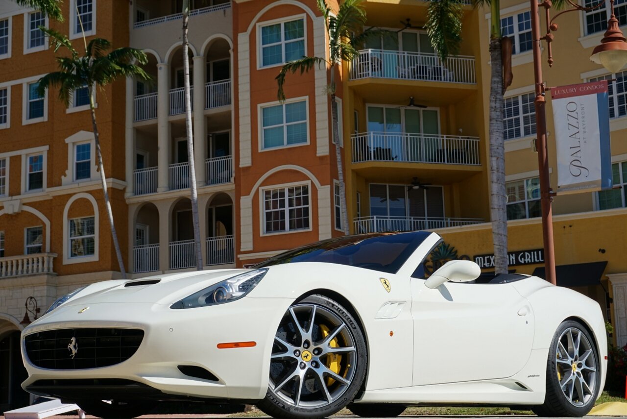 2014 Ferrari California   - Photo 34 - Naples, FL 34104