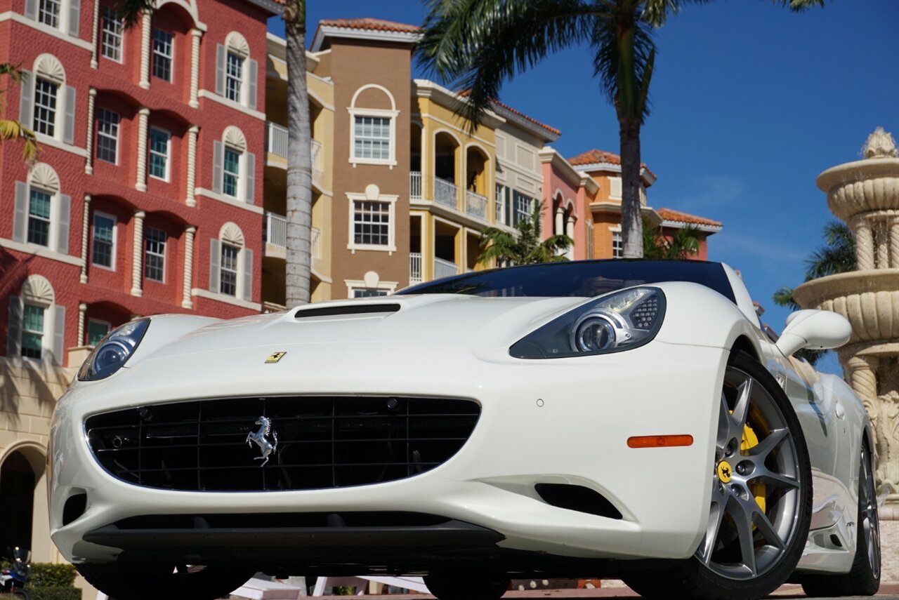 2014 Ferrari California   - Photo 54 - Naples, FL 34104