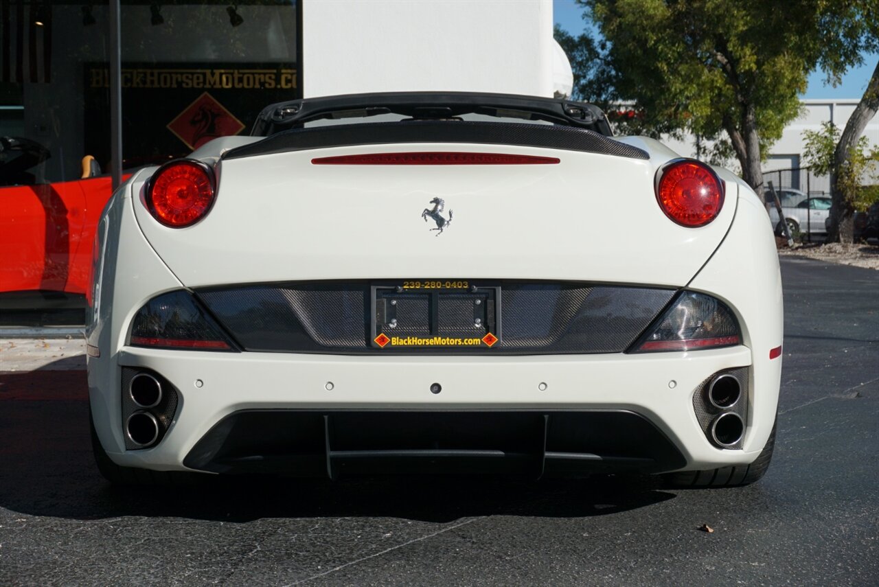 2014 Ferrari California   - Photo 27 - Naples, FL 34104