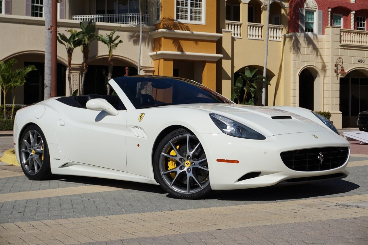 2014 Ferrari California   - Photo 7 - Naples, FL 34104