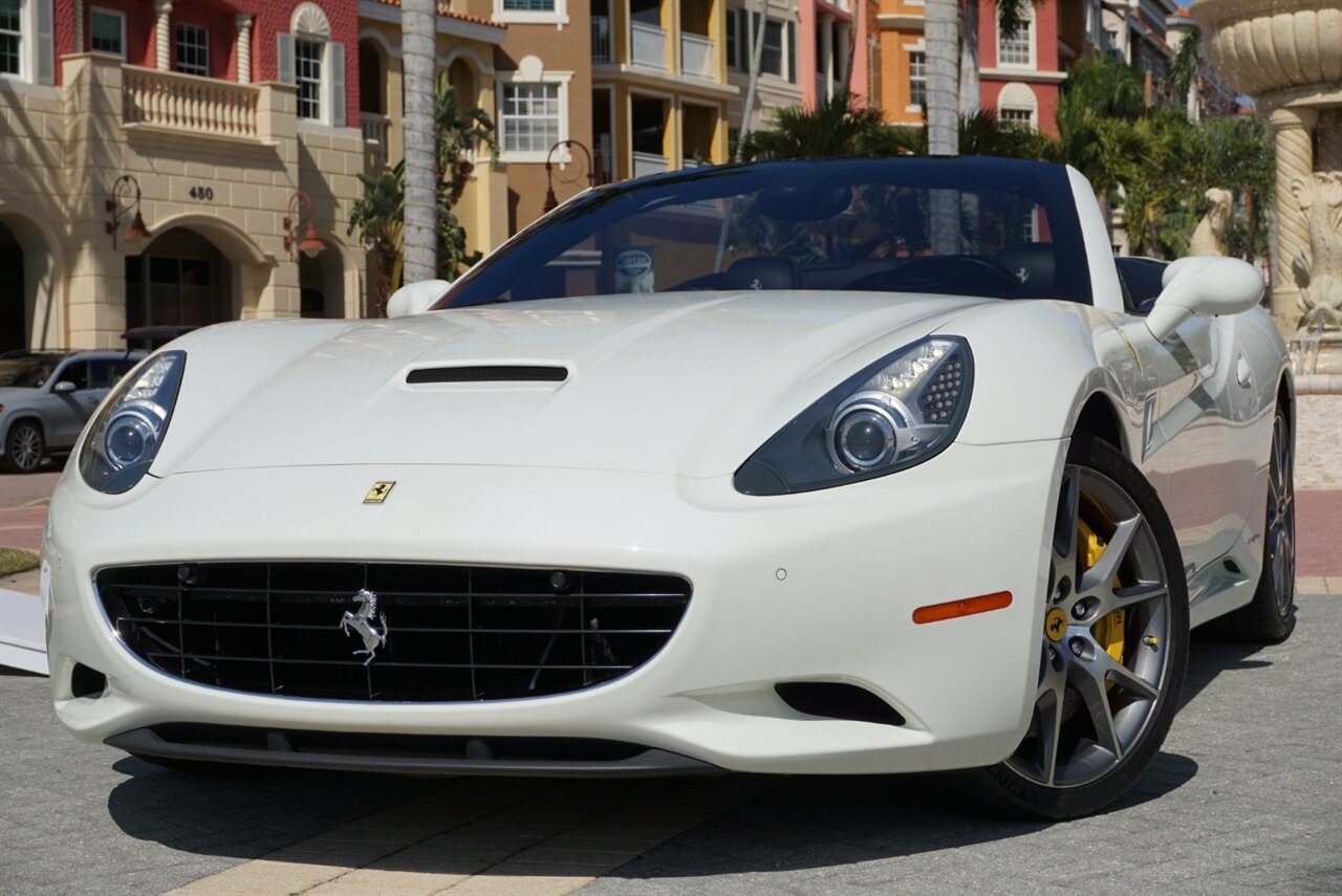 2014 Ferrari California   - Photo 47 - Naples, FL 34104