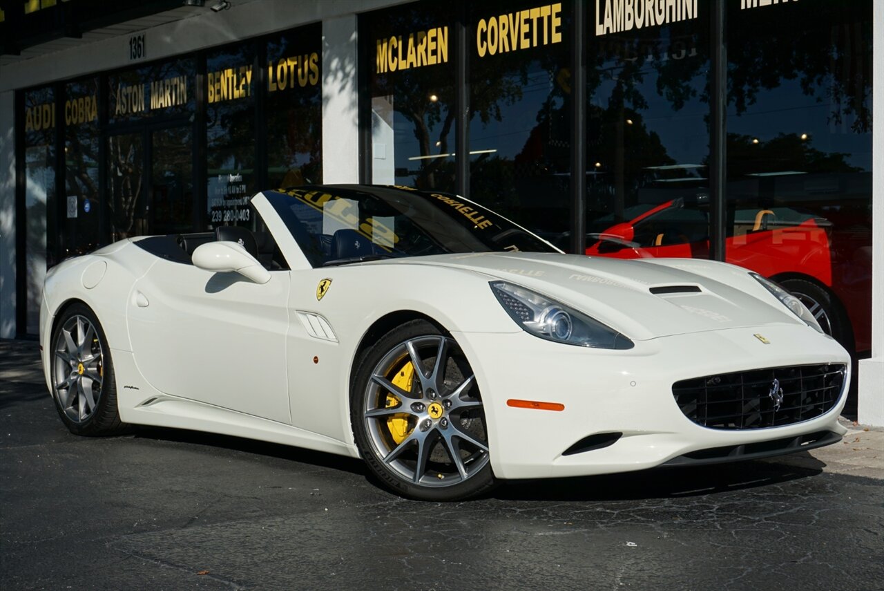 2014 Ferrari California   - Photo 1 - Naples, FL 34104