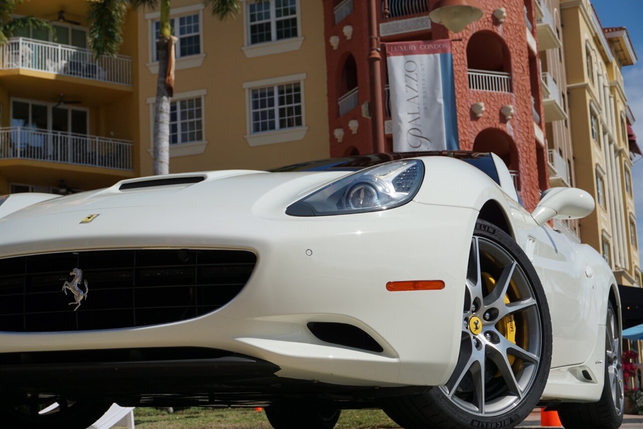 2014 Ferrari California   - Photo 25 - Naples, FL 34104