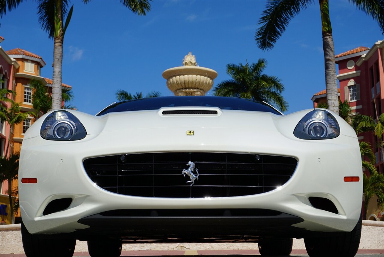2014 Ferrari California   - Photo 24 - Naples, FL 34104